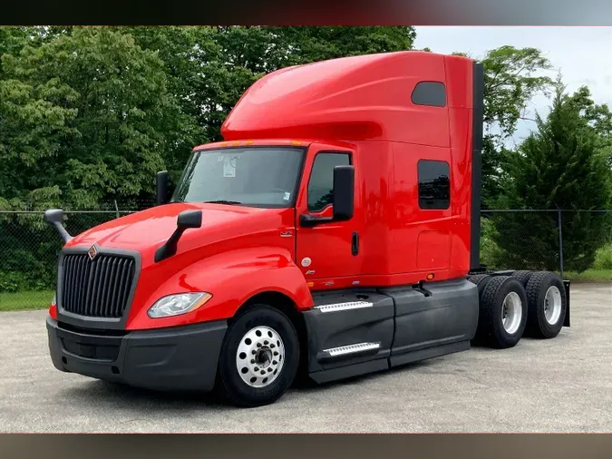 2022 INT LT625 6x4