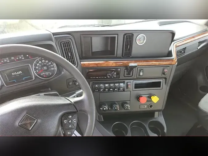 2020 INTERNATIONAL RH613