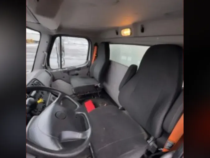 2019 FREIGHTLINER/MERCEDES M2 106