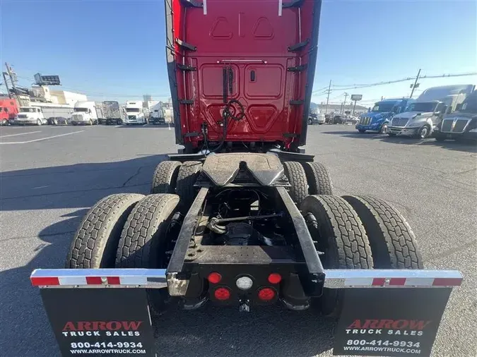 2020 FREIGHTLINER CASCADIA