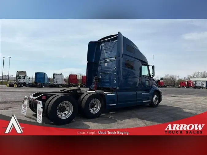 2023 VOLVO VNL760