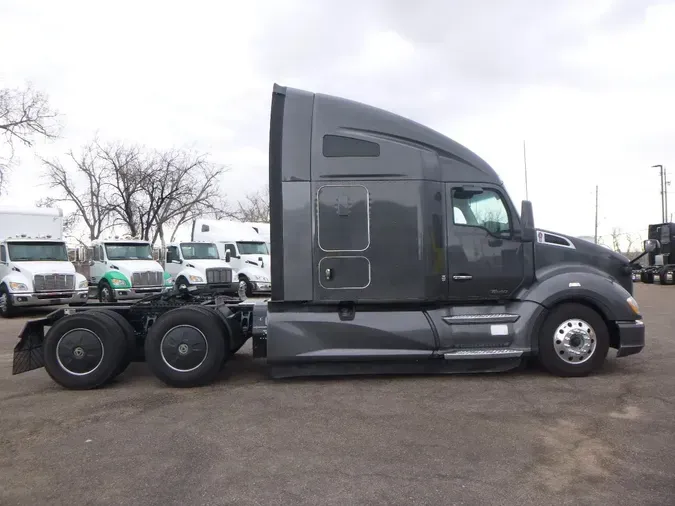 2022 Kenworth T680
