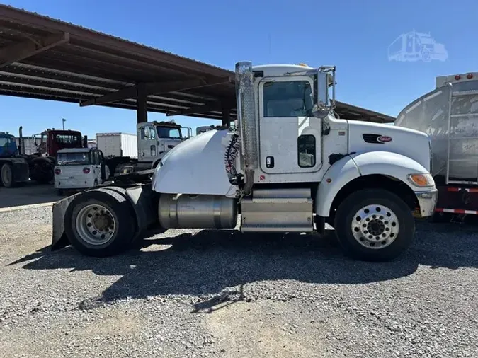 2014 PETERBILT 337