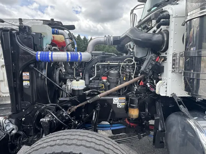 2020 Peterbilt 389