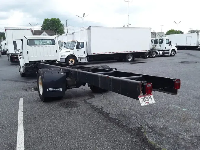 2014 FREIGHTLINER M2 106