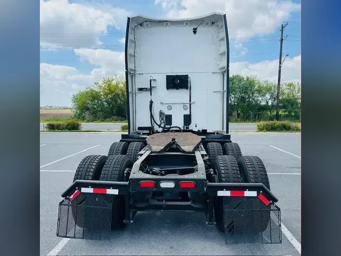 2022 Peterbilt 579