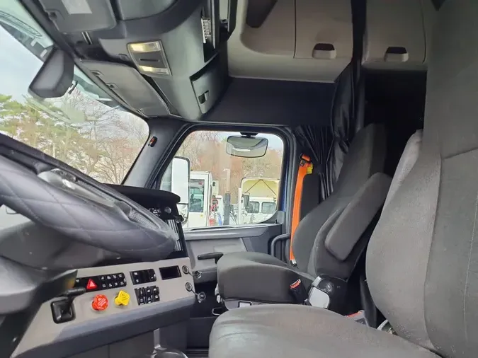 2020 FREIGHTLINER/MERCEDES NEW CASCADIA PX12664