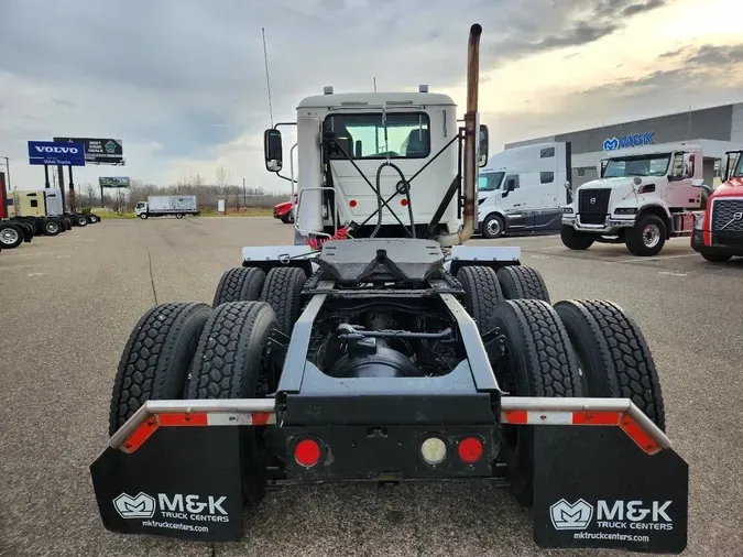 2014 MACK CXU613