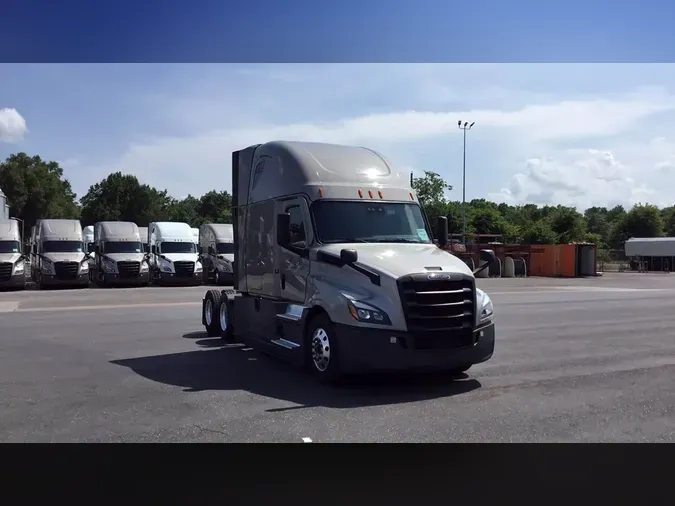 2023 Freightliner Cascadia 126d65dea9ec0c6d60d4654b49be8dcab03
