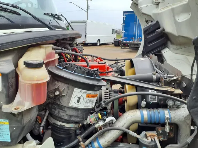 2018 FREIGHTLINER/MERCEDES M2 106