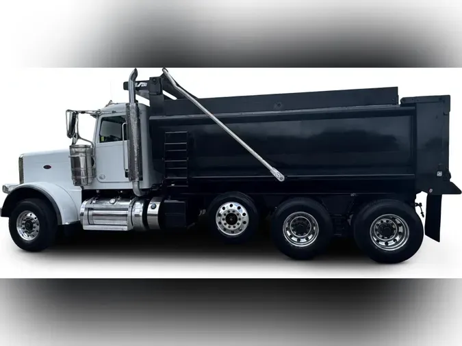 2020 Peterbilt 389d65f2a4af577988f0ce58d5457e0a6c5