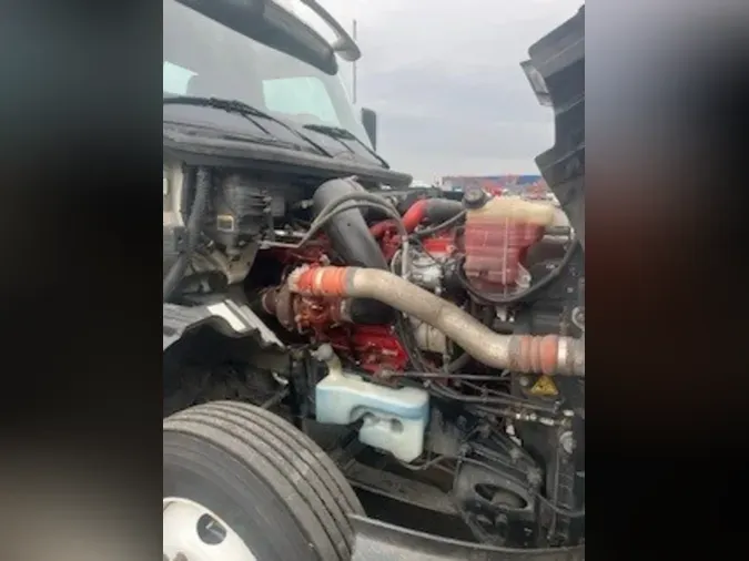 2019 NAVISTAR INTERNATIONAL LT625 DAYCAB T/A