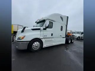 2019 FREIGHTLINER NEW CASCADIA PX12664