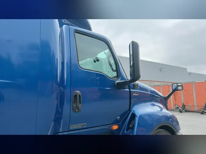 2022 International LT625