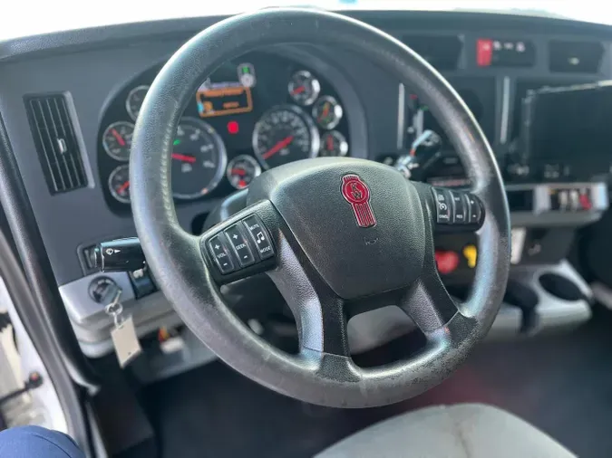 2022 Kenworth T680