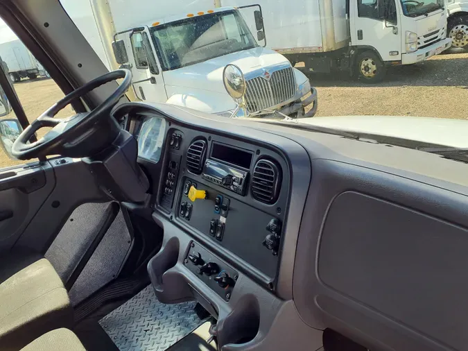 2020 FREIGHTLINER/MERCEDES M2 106