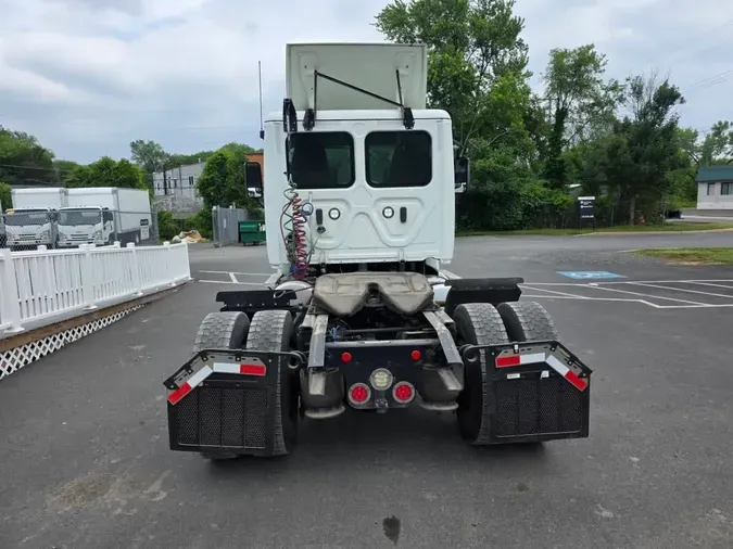 2019 FREIGHTLINER/MERCEDES CASCADIA 125