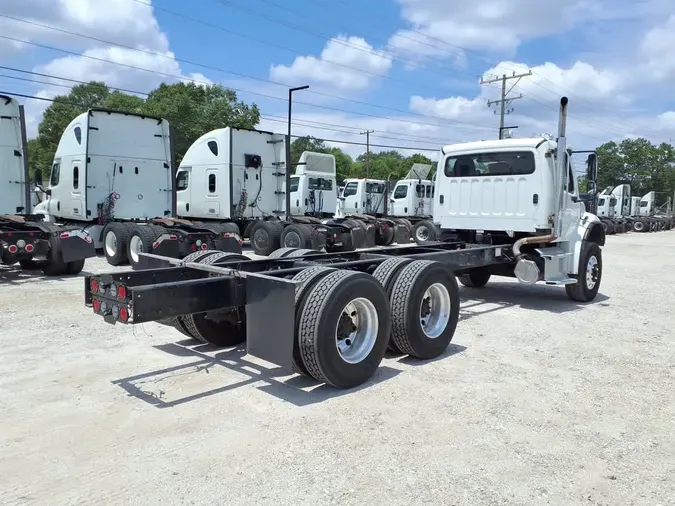 2018 FREIGHTLINER M2 106