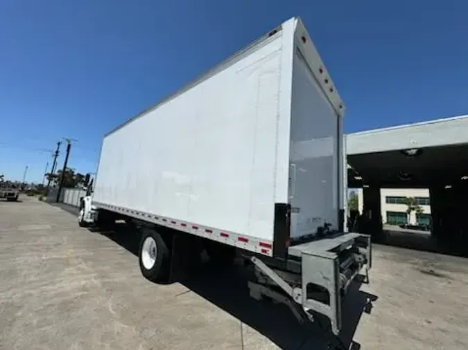 2019 FREIGHTLINER/MERCEDES M2 106