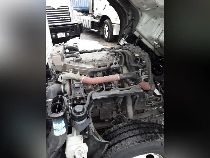 2019 ISUZU NPR HD
