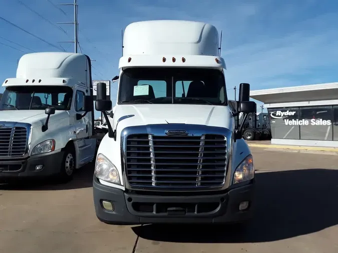 2019 FREIGHTLINER/MERCEDES CASCADIA 125d671a72cdbd927c3dff0aec7b6d20dfb