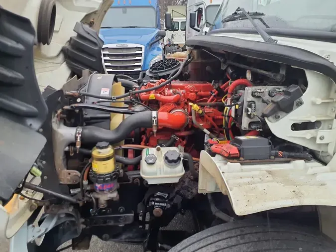 2019 FREIGHTLINER/MERCEDES M2 106