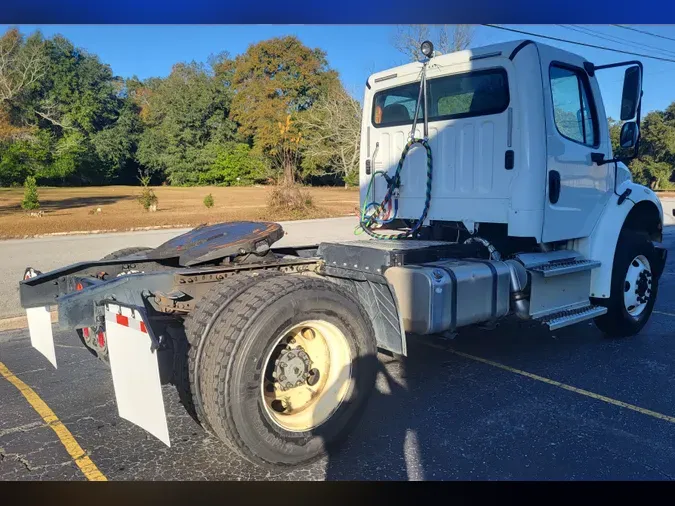 2017 FREIGHTLINER/MERCEDES M2 106