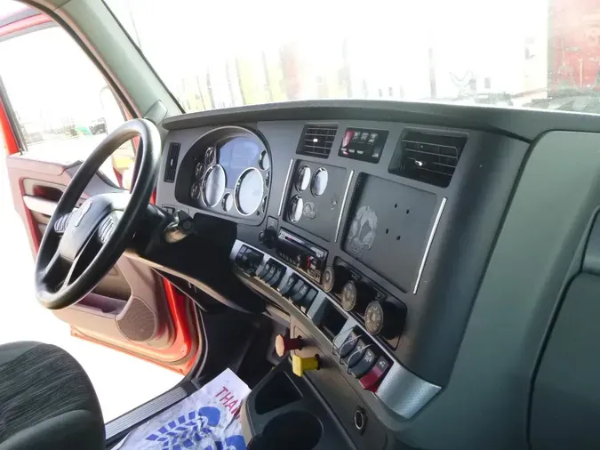 2021 Kenworth T680d67bb8868f162f823ae449690177b453