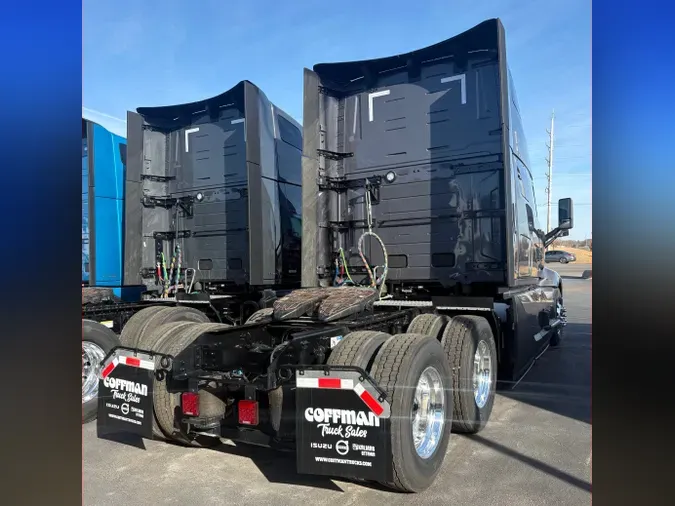 2027 VOLVO TRUCK VNL64TV04