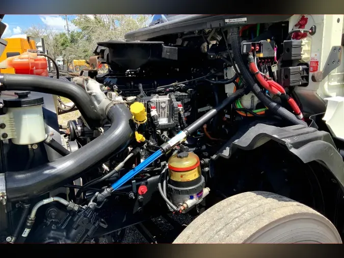 2019 INT LT625 6x4