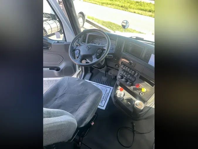 2018 International LT625