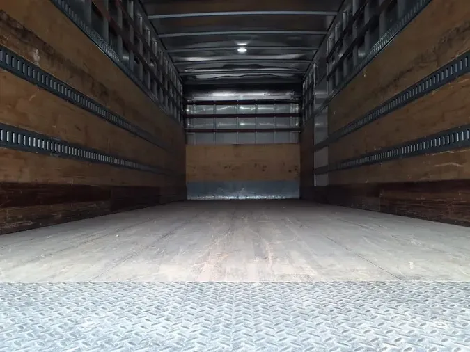 2021 FREIGHTLINER/MERCEDES M2 106