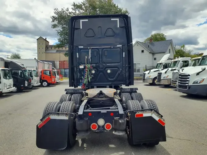 2019 FREIGHTLINER CASCADIA 125