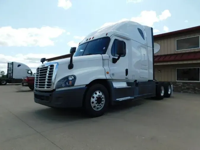 2019 Freightliner Cascadia 125