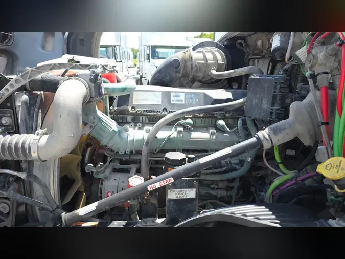 2019 Volvo VNL300d68a79c73d36143cc9786cf4fe99cffc