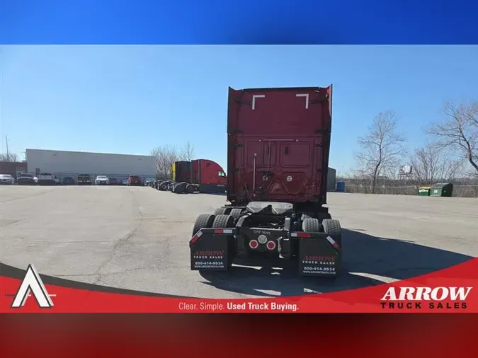 2021 FREIGHTLINER CA126d68cccfa44143342ea38c01e99b8aba5