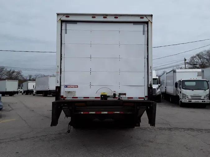 2018 FREIGHTLINER/MERCEDES M2 106