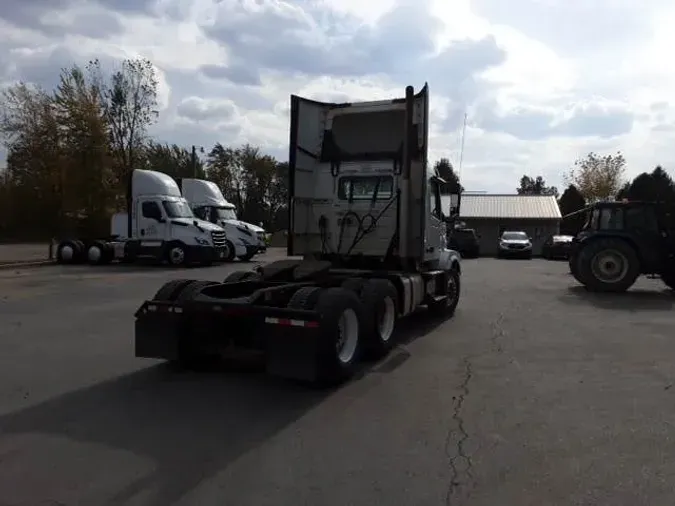 2014 Volvo VNL300