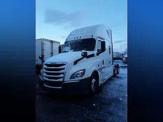 2020 FREIGHTLINER/MERCEDES NEW CASCADIA PX12664