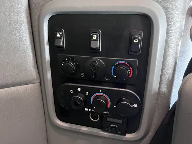 2017 KENWORTH T680