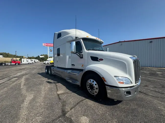 2022 Peterbilt 579