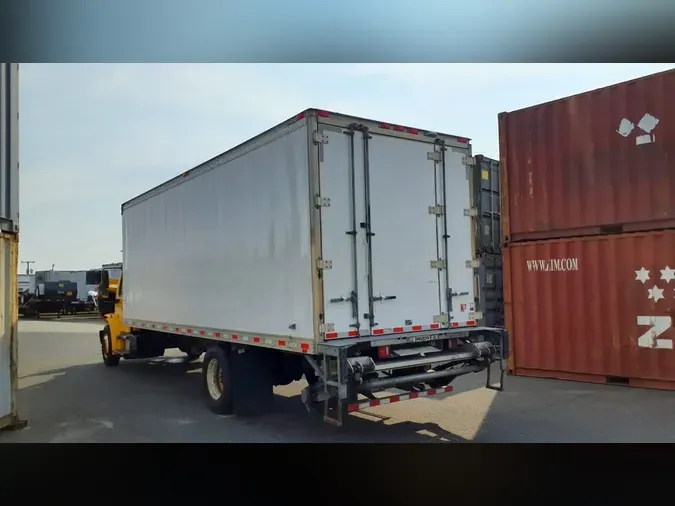 2021 FREIGHTLINER/MERCEDES M2 106