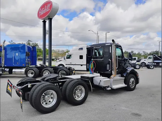 2022 Peterbilt 579