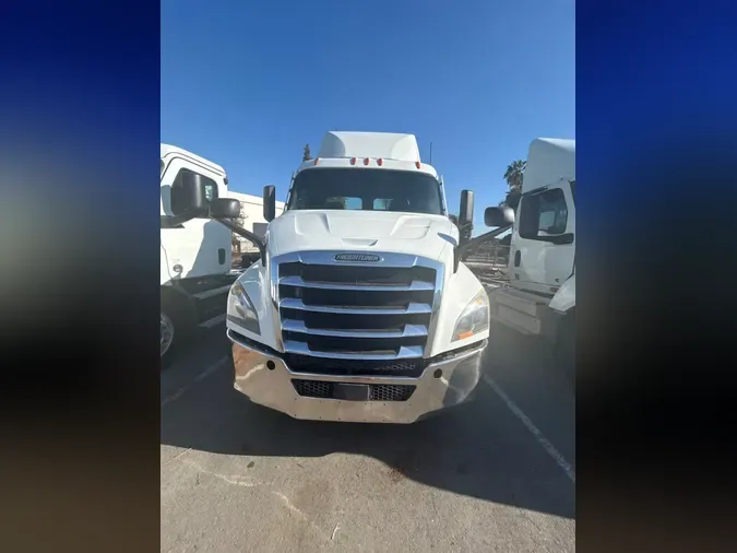 2020 FREIGHTLINER NEW CASCADIA 116