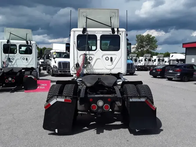 2020 FREIGHTLINER NEW CASCADIA 126