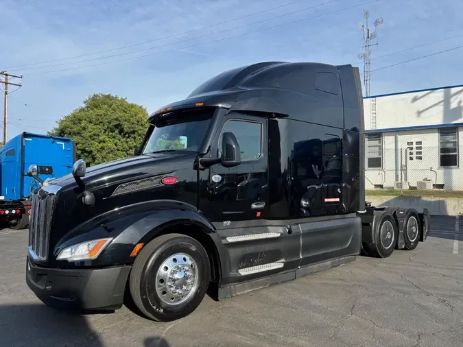 2023 Peterbilt 579