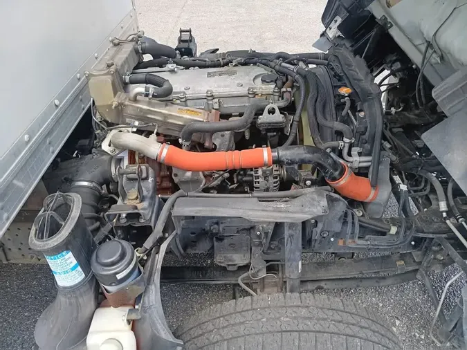 2018 ISUZU NPR HD