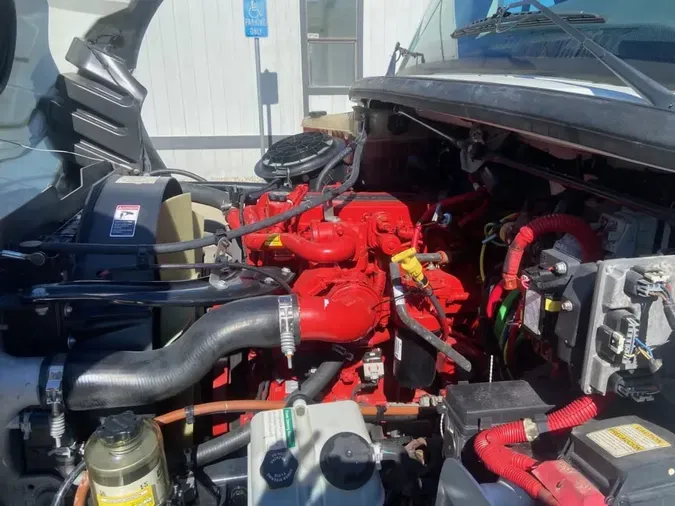 2018 FREIGHTLINER/MERCEDES M2 106