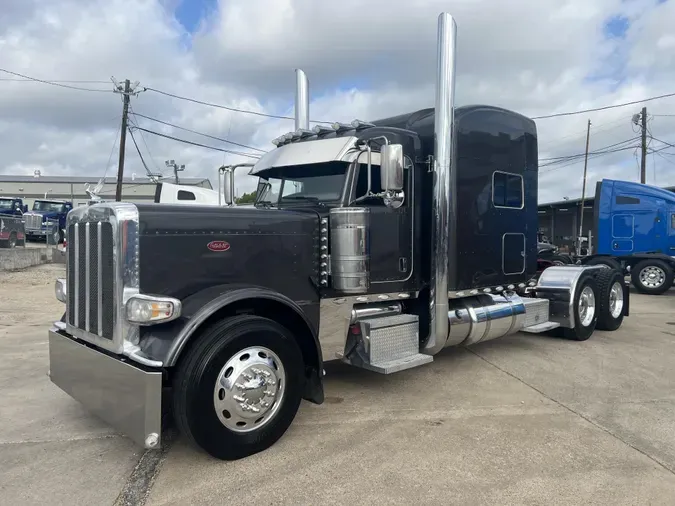 2021 Peterbilt 389