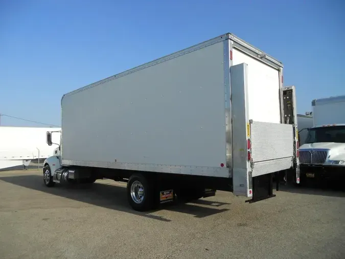 2017 Peterbilt 337